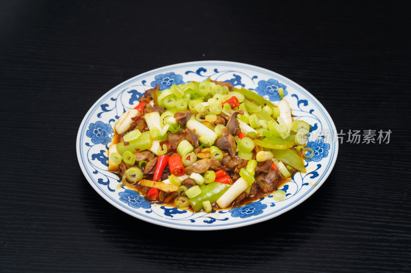 特色中餐辣炒鸡胗