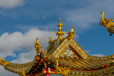 草原上的寺院建筑