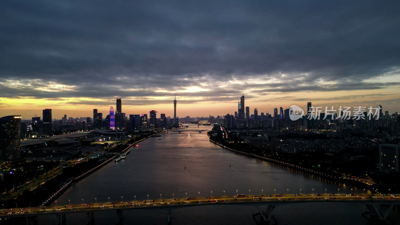 航拍广州珠江新城晚霞夜景