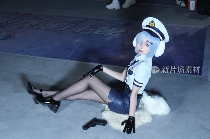 动漫角色制服cosplay摆拍