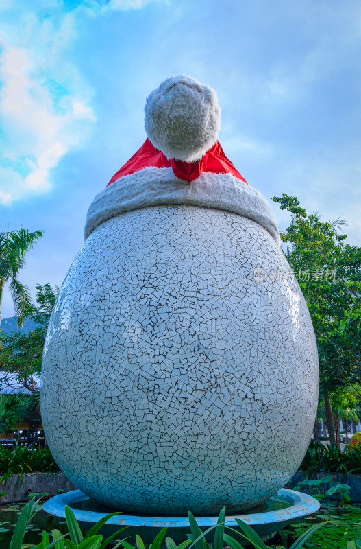 越南芽庄城市公园石头圆蛋艺术装置