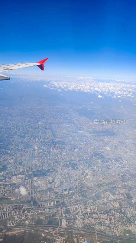 飞机上俯瞰西安城市风光