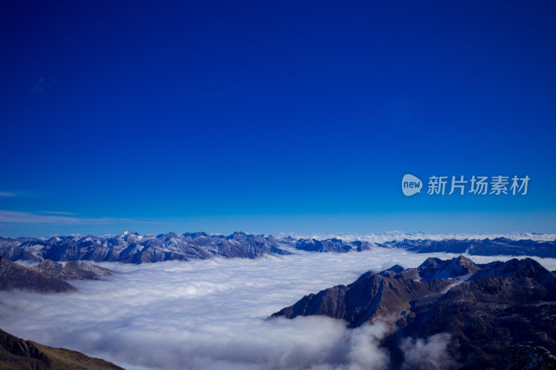 高原雪山达古冰川