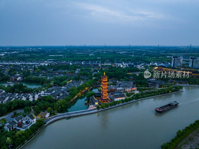 航拍水乡古镇乌镇夜景