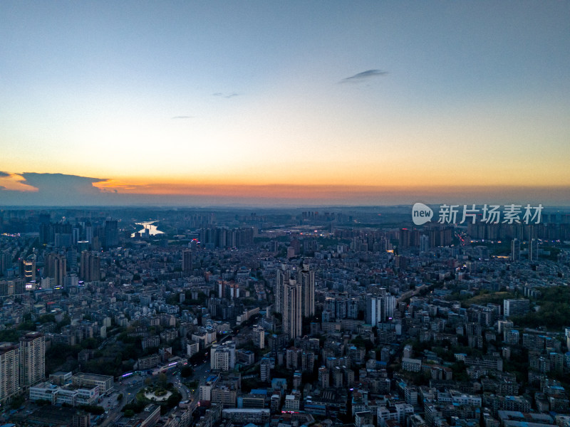 航拍泸州清晨日出城市风光摄影图