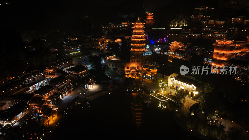 贵州兴义市峰林布依景区夜景