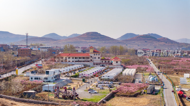 户外露营胜地山亭蜗牛房车营地