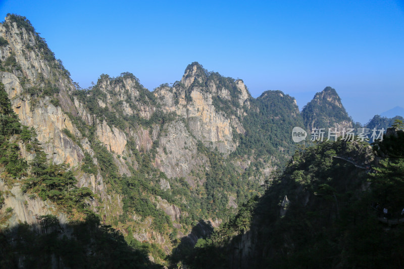 浙江大明山雄伟壮丽的群山