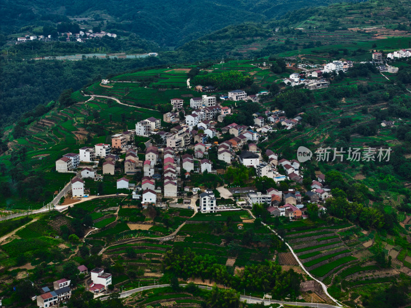 新昌下岩贝村