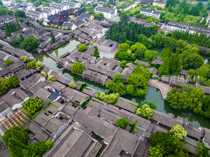航拍江南水乡古镇乌镇全景