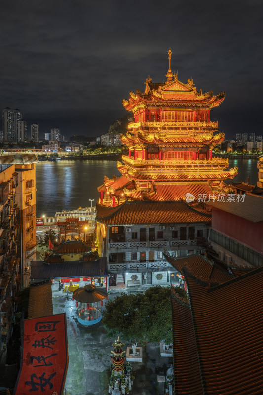 寺庙建筑夜景-广西柳州西来古寺