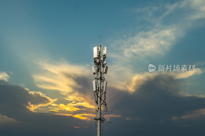 5G基站电信通讯业务夕阳