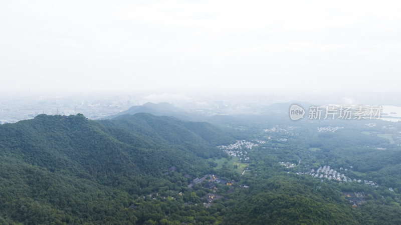 杭州西湖景区灵隐寺晨曦航拍