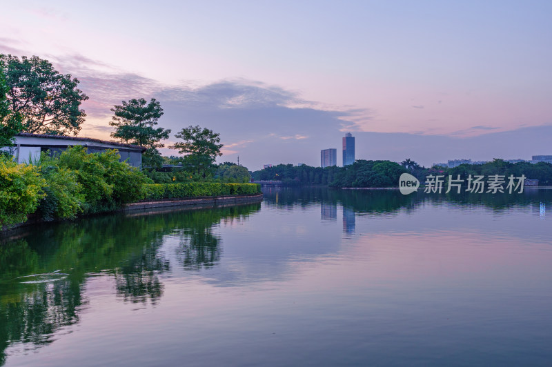 广州海珠湖公园夕阳晚霞自然风光