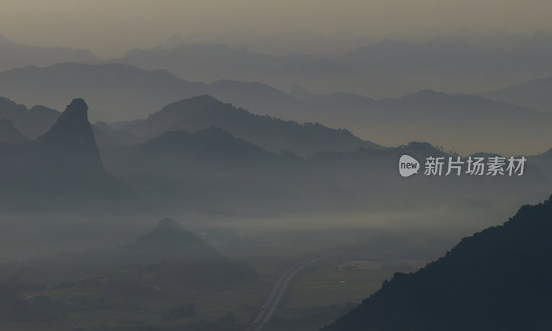 广西桂林山水水墨中国风