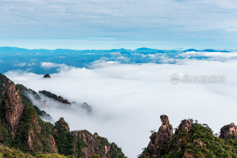 江西上饶三清山标志性景点神女峰风光