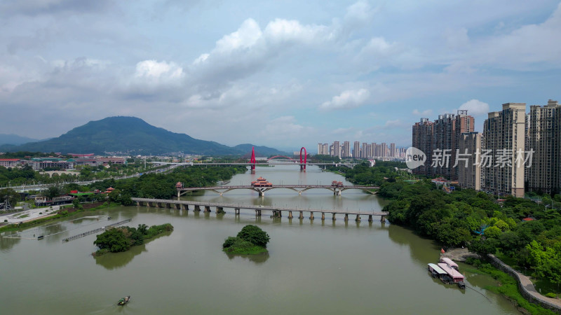 航拍福建漳州九龙江南山桥