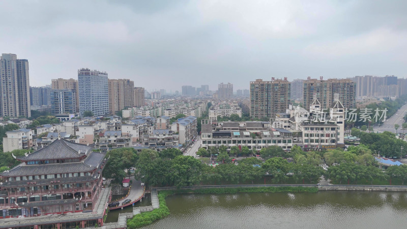 航拍四川眉山东坡湖广场摄影图