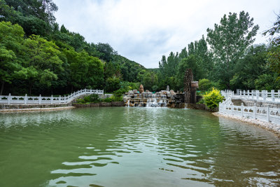 山西太原蒙山瀑布溪流慢门拍摄景观