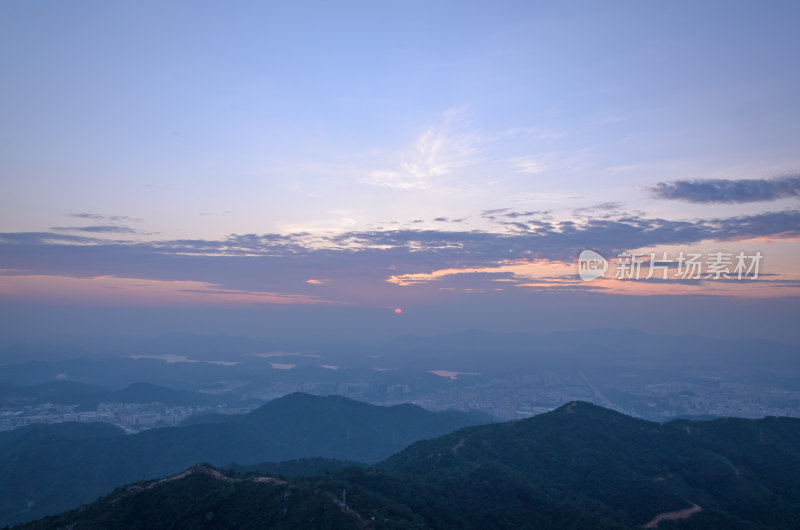 深圳羊台山公园夕阳晚霞火烧云自然风光