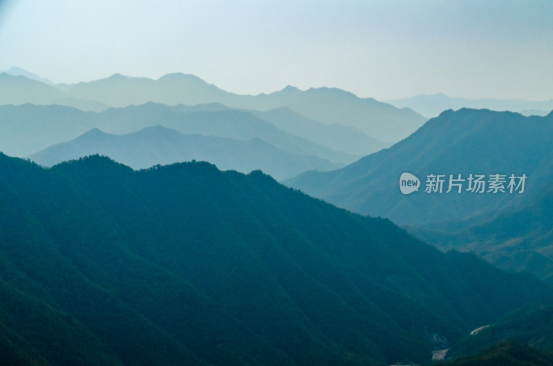 河南省洛阳白云山九龙潭秋天风景