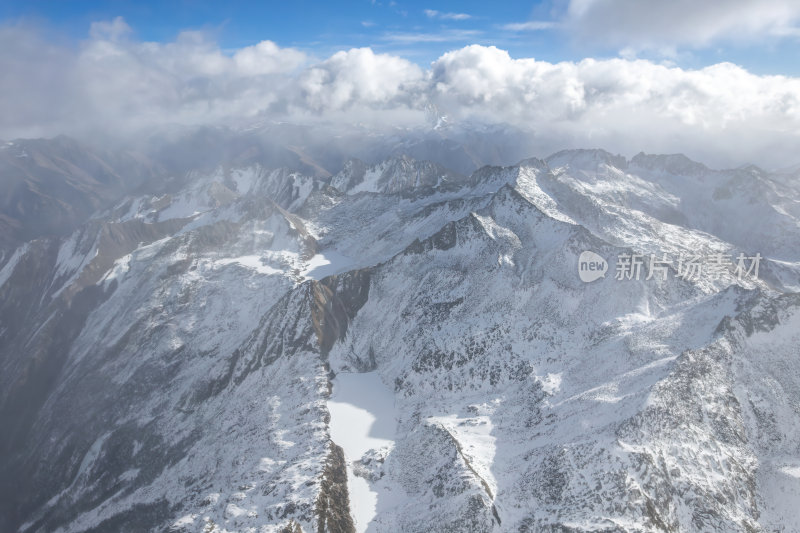 四川阿坝州达古冰川雪山盛景冰雪奇观航拍