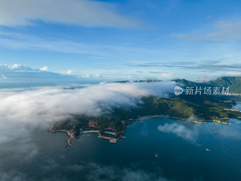 航拍大海大山云海