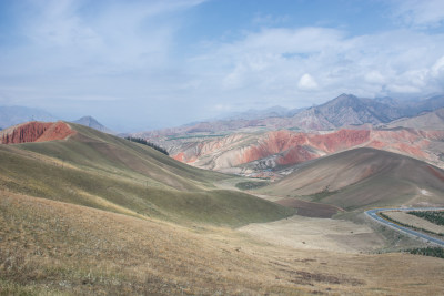 青海海北祁连山卓尔山丹霞地貌自然风光