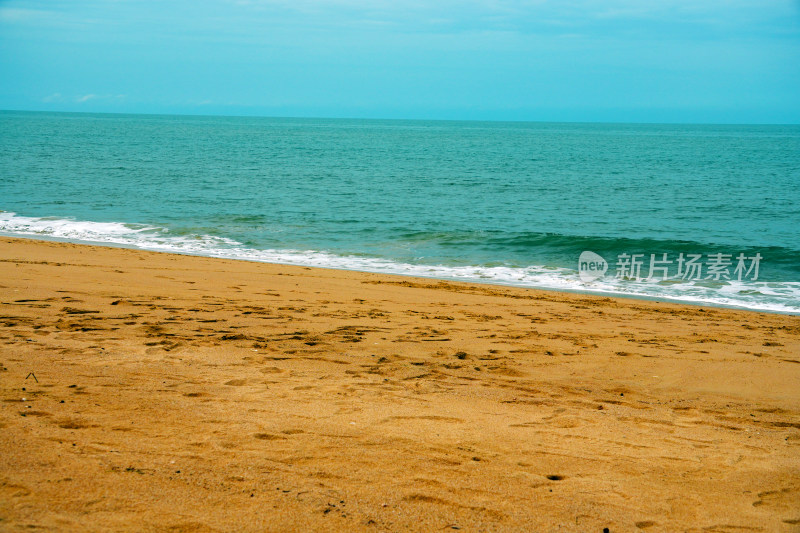 海南三亚海滩沙滩海洋自然风景