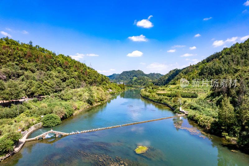 湖南湘西凤凰古城长潭岗水利风景区航拍图