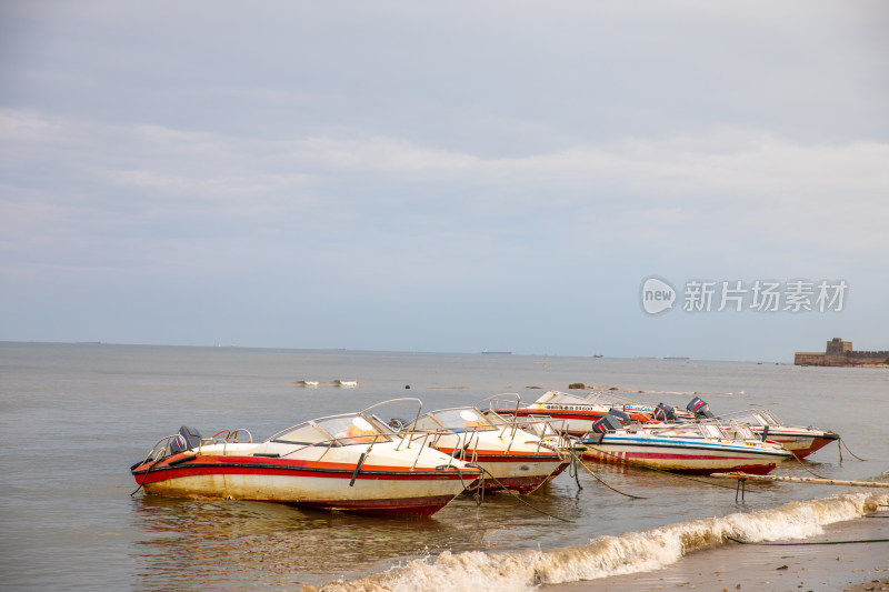 渤海湾海边海浪风光