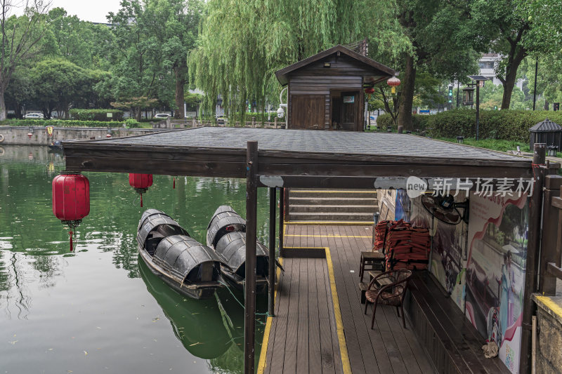 绍兴仓桥直街江南水乡风景