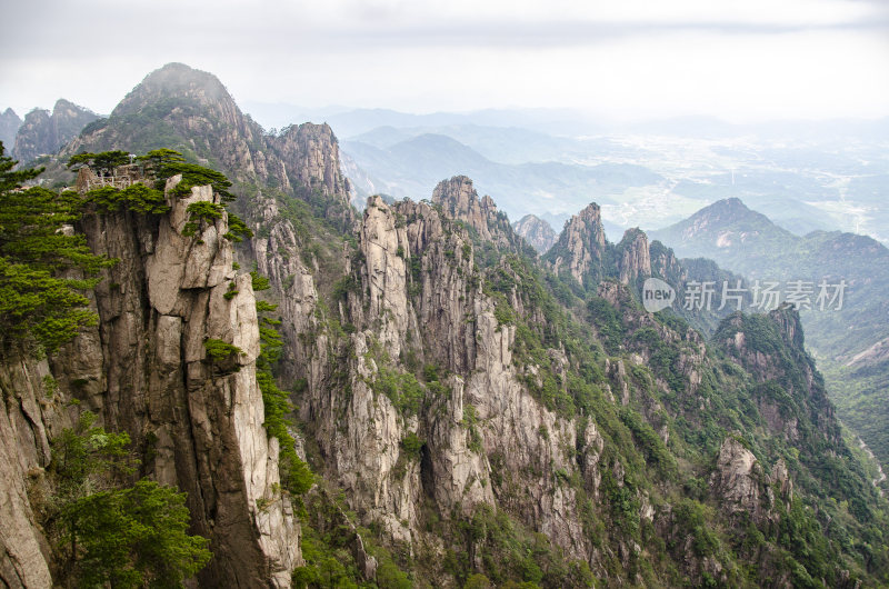 黄山松崖绝壁 险峻山峦 峰峦叠嶂