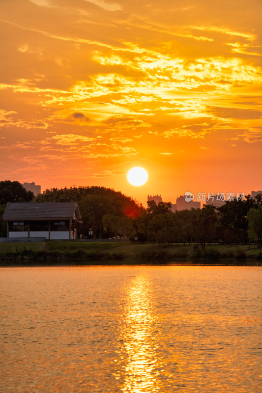 湖北武汉金银湖夕阳景色