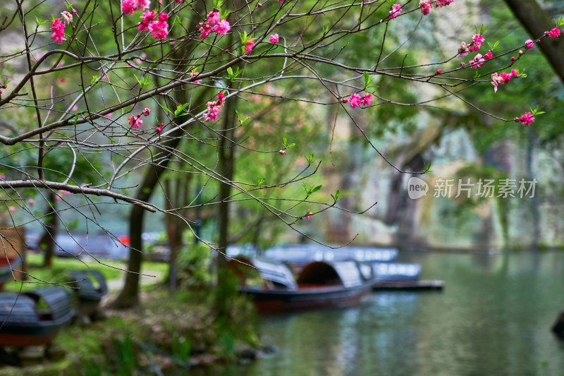 绍兴东湖风光