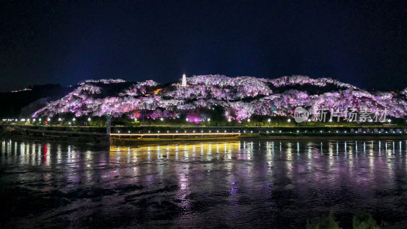 四川宜宾夜景航拍图