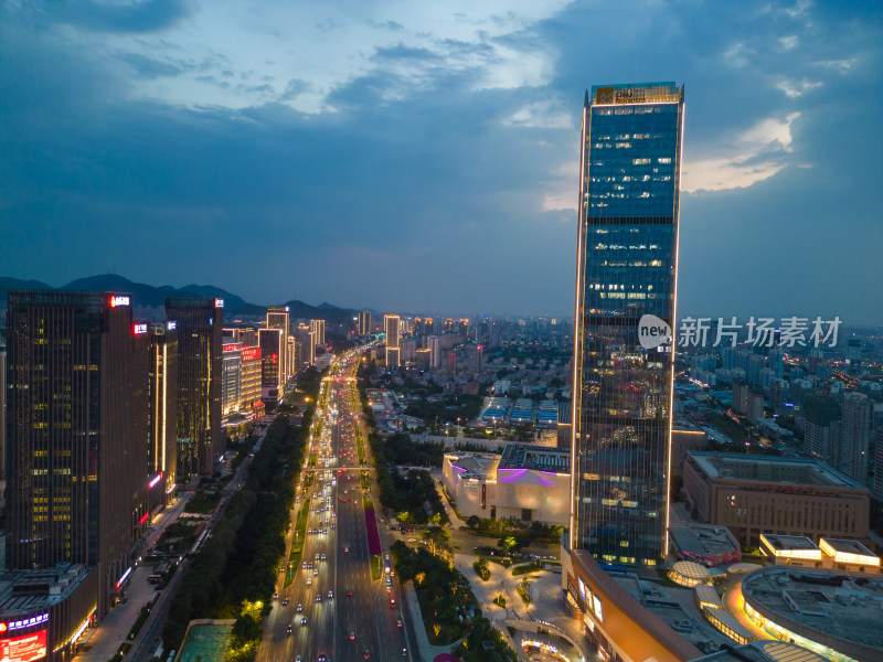 山东奥体中心经十路晚霞夜景