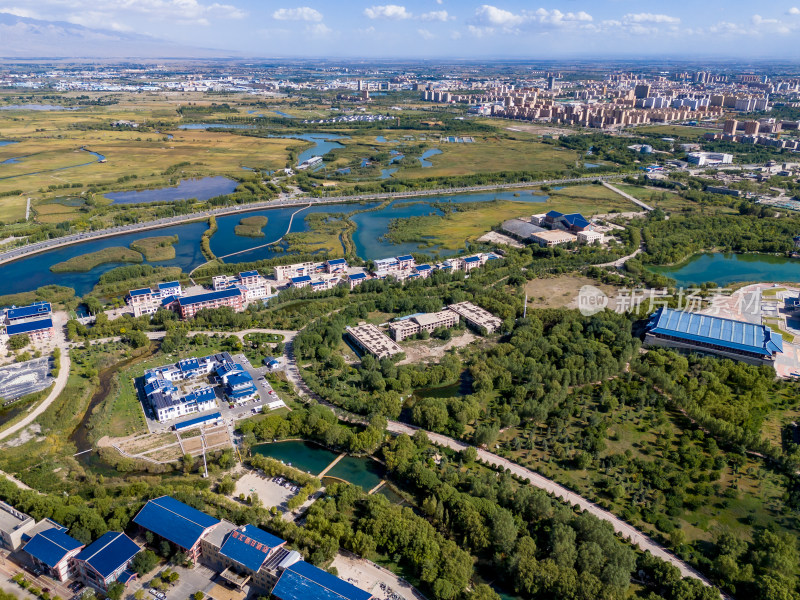 甘肃张掖芦水湾旅游度假区航拍图