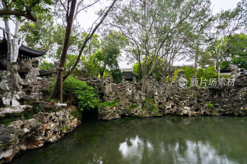 中国古典私家园林建筑代表苏州园林狮子林