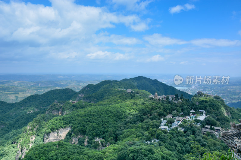 甘肃平凉5A级风景区崆峒山古建筑自然风光