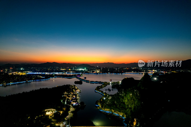 肇庆城市晚霞夜景航拍图