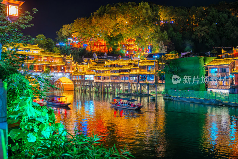 湖南湘西凤凰古城夜景