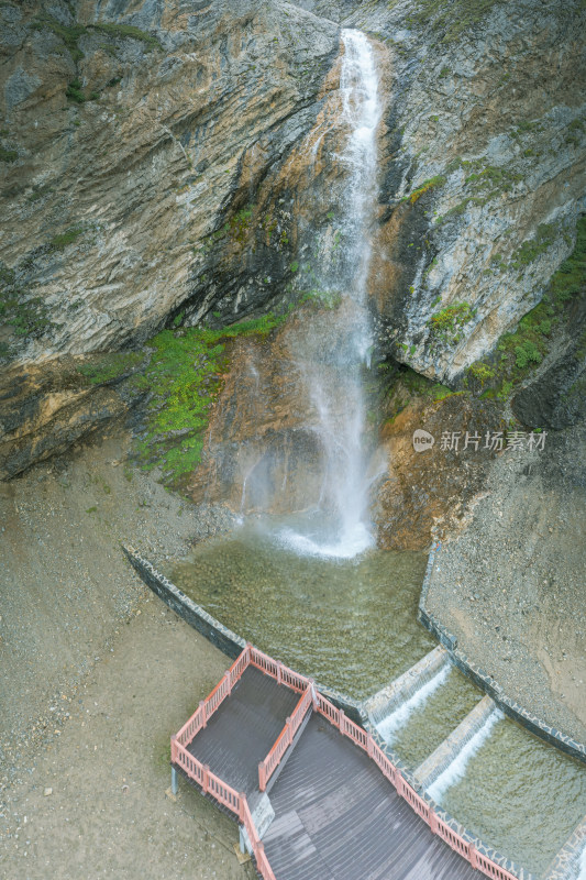 亚东多达瀑布
