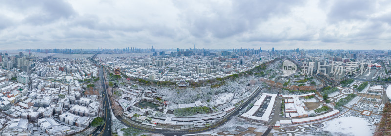 武汉黄鹤楼公园雪景风光