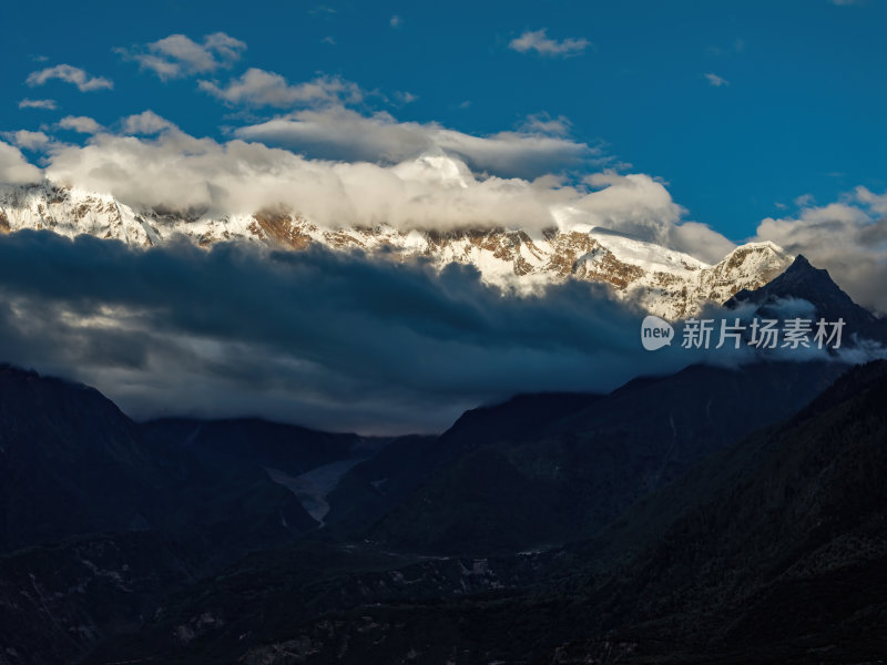 西藏林芝索松村南迦巴瓦峰雪山航拍