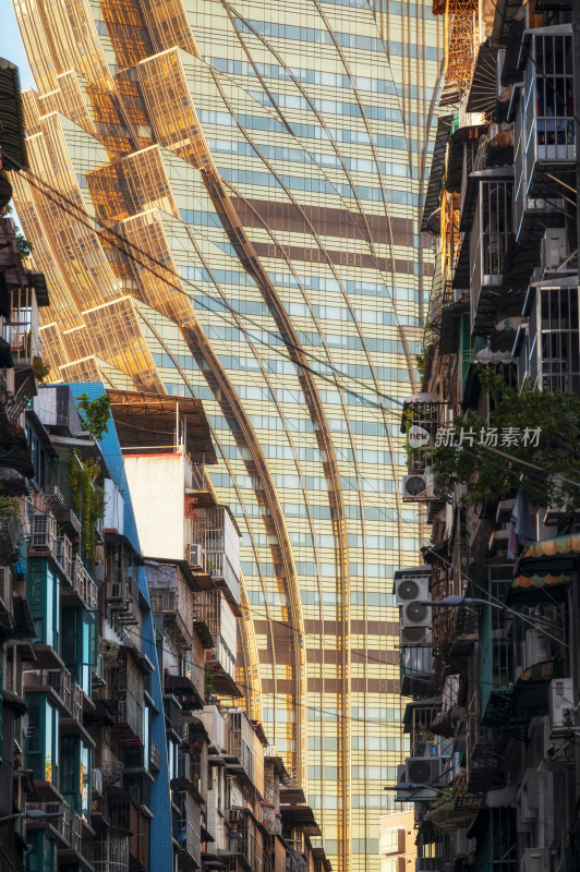 中国澳门地标建筑新葡京街道看去城市风光