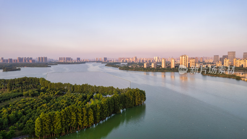 湖北武汉金银湖城市风光