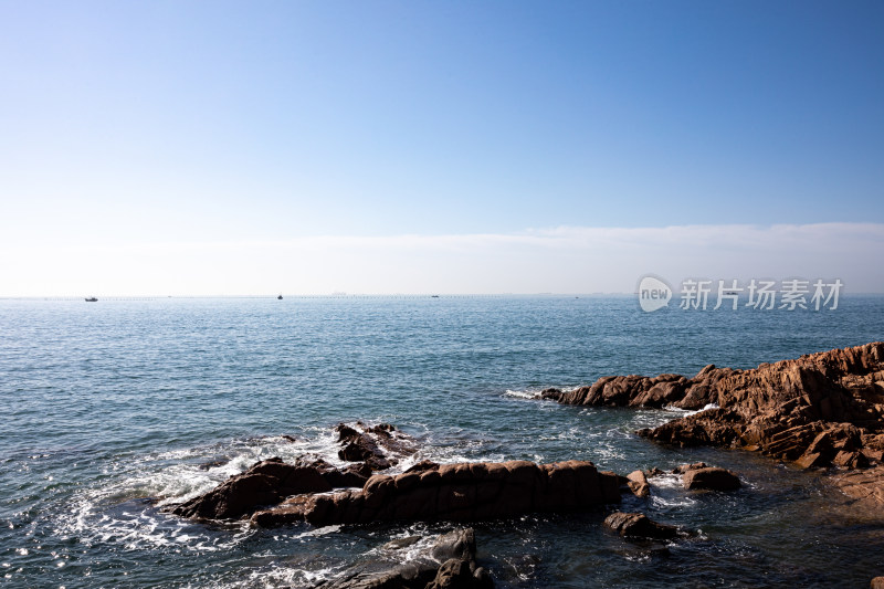 山东青岛第三海水浴场海滨海岸海滩海天景观