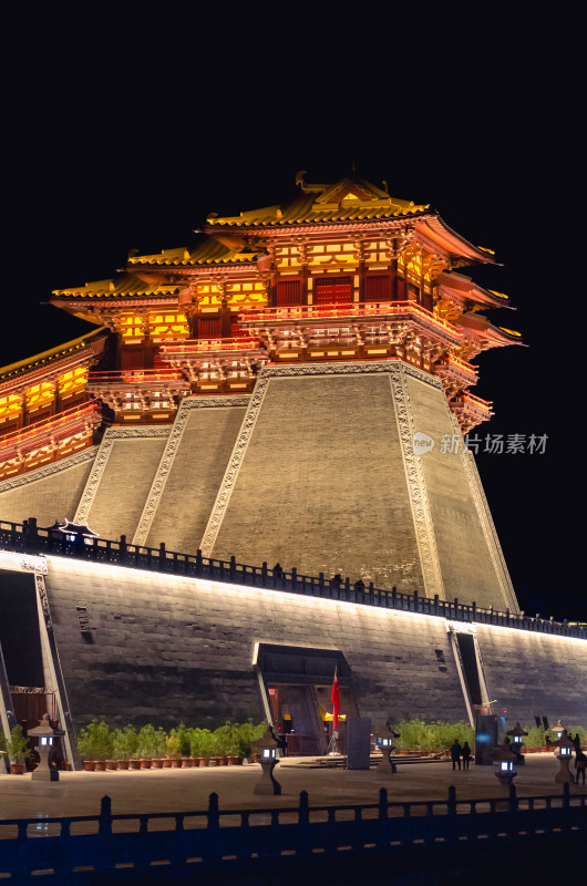 中国河南洛阳应天门国家遗址公园夜景