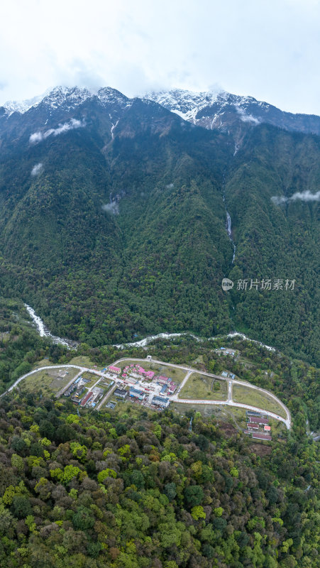 西藏林芝莲花圣地墨脱热带雨林云雾高空航拍